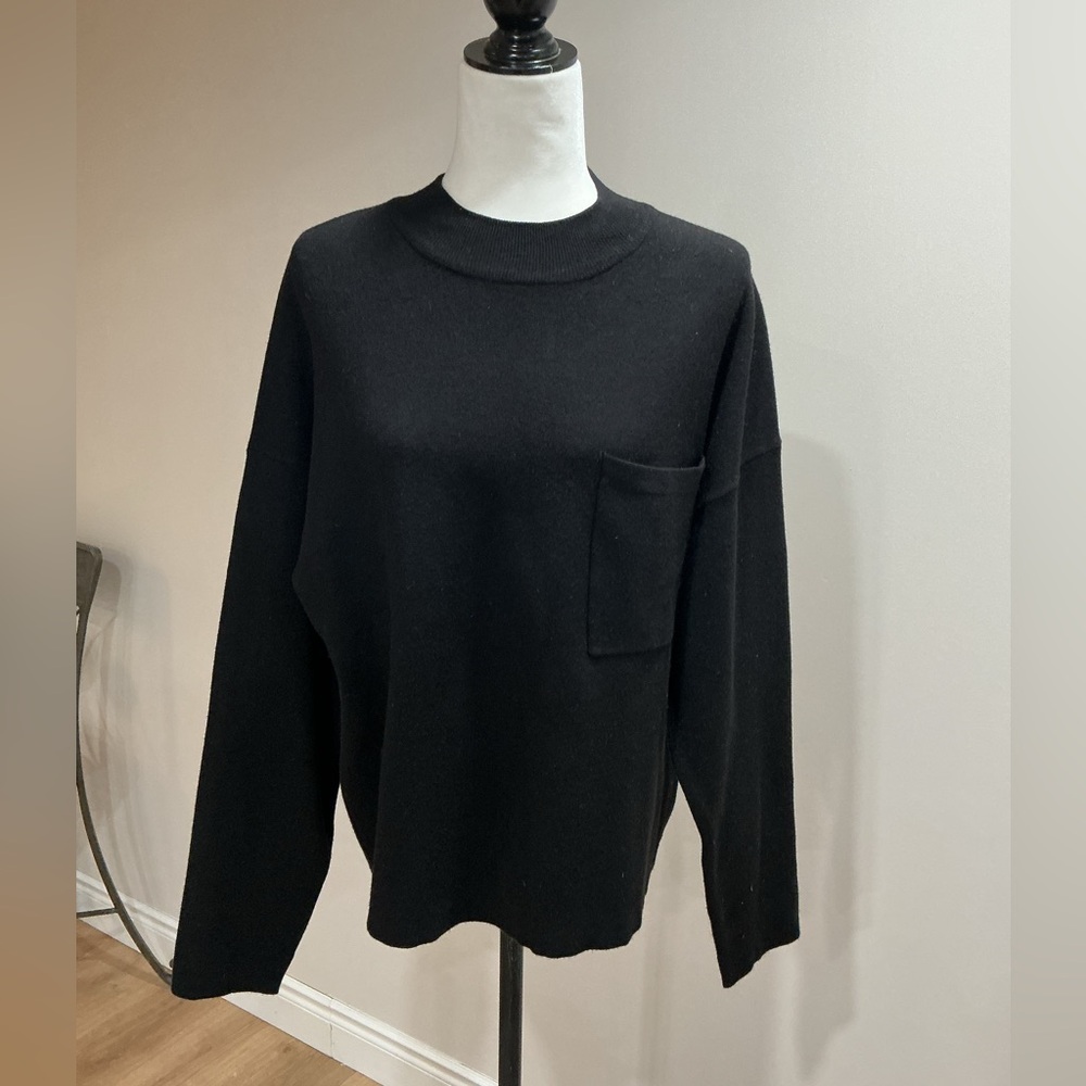 Zara mock turtleneck sweather in black size large